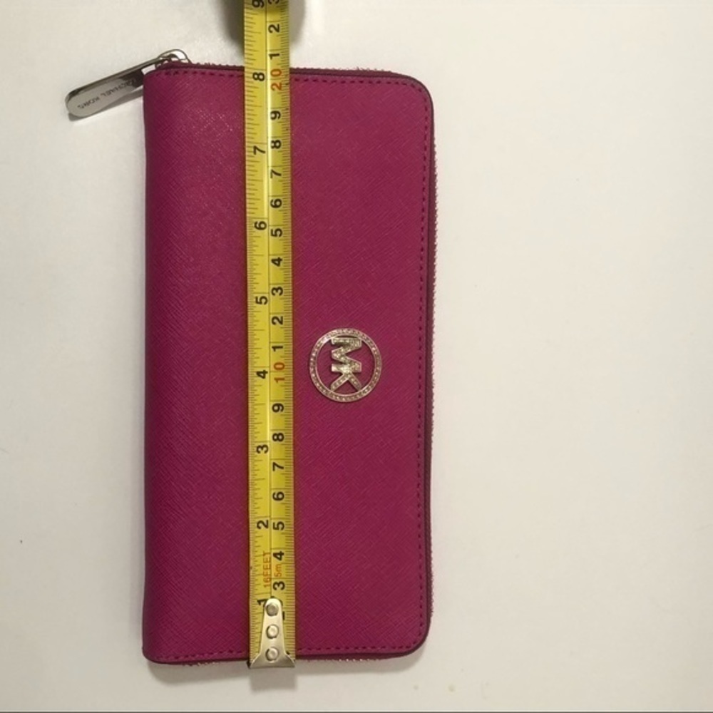 Michael kors pink logo zipper accordion wallet - Picture 10 of 12